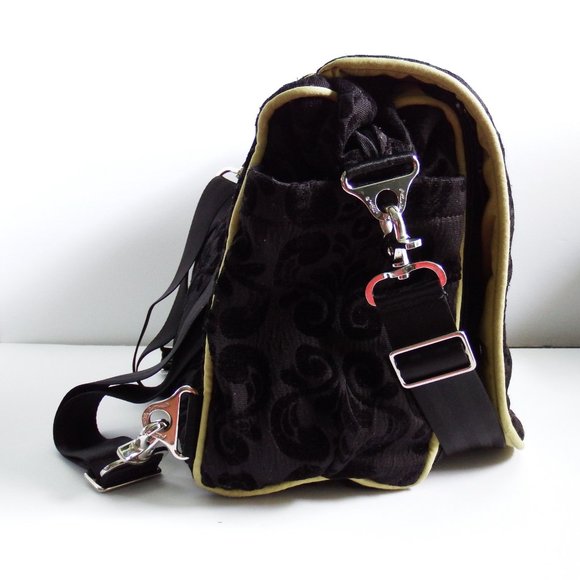 Petunia Pickle Bottom Baby Diaper Bag - Picture 2 of 11